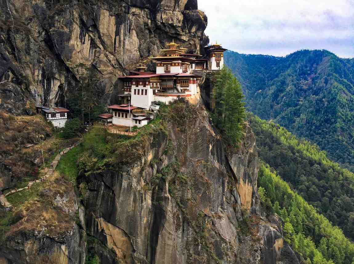 Bhutan – Fly In & Fly Out 5N/6D